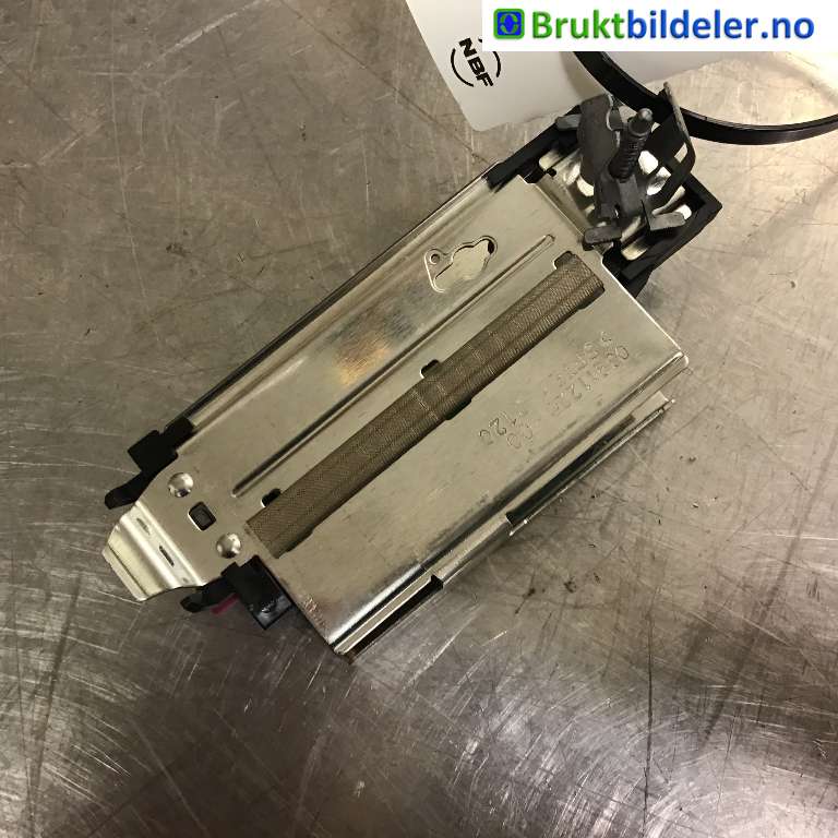 Antenne navigasjon til Ford Mustang Mach-e 2020-->> (FORD|LJ8T-19K351-AA|GKZJA 2521|)