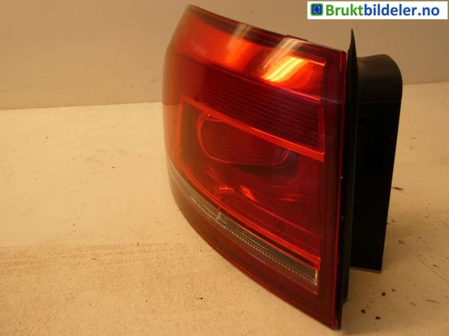 Baklykt venstre til VW Passat 2011-2015 (B7) (B7) (VOLKSWAGEN||3AF945095E)