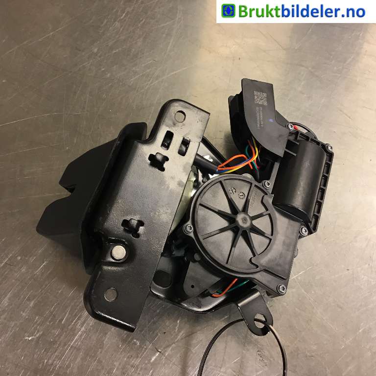 Baklukelås til Tesla Model Y, 2021-2024 (Type I)  (1500604-CN-B)