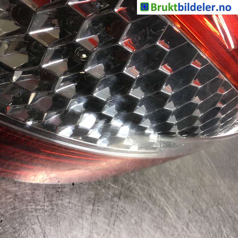 Baklykt høyre til Ford Mondeo 2007-2010 (Type IV, Fase 1)  (FORD|7S71-13404-PE|)