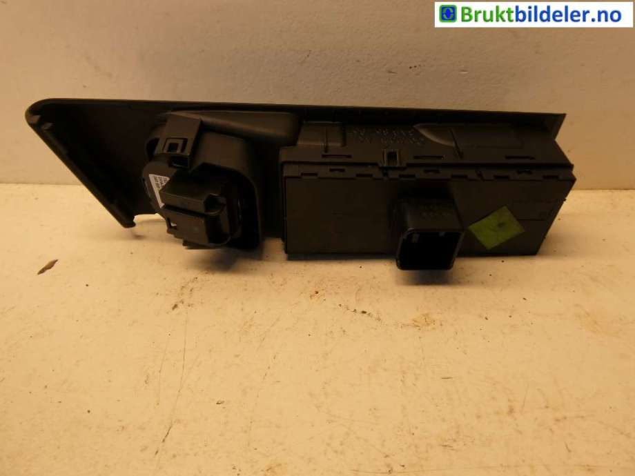 Bryter ruteheis til VW Passat 2011-2015 (B7) (B7) (VOLKSWAGEN|5K4 959 857|)
