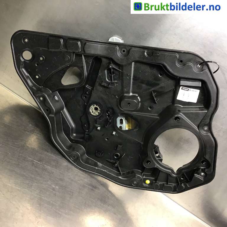 Ruteheis til Volvo XC70 2008-2013 (Type II, Fase 1)  (VOLVO|30784511|)