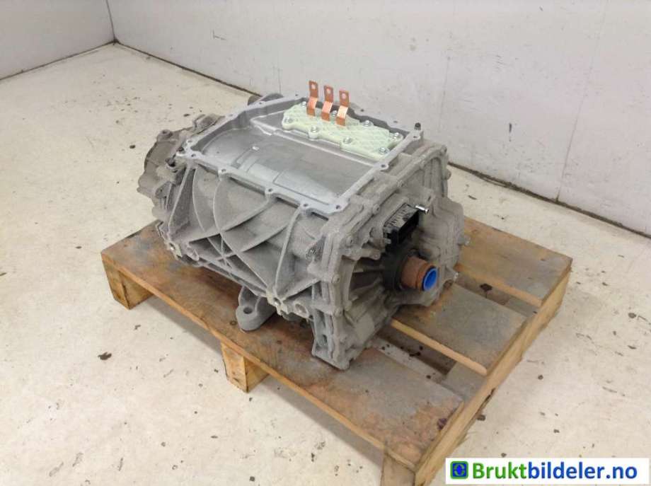 Motor elbil bak til Ford Mustang Mach-e, 2020-->>  (FORD|LJ9P-7P500-AF)
