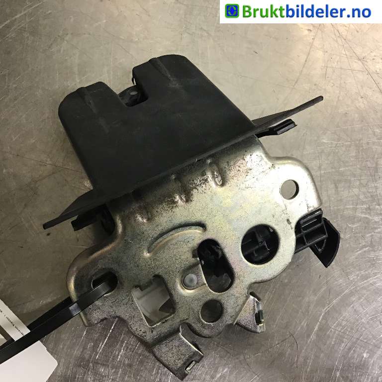 Baklukelås til Audi A4, Allroad 2009-2016 (Type I) (B8) (B8) (AUDI|8R0 827 505|)