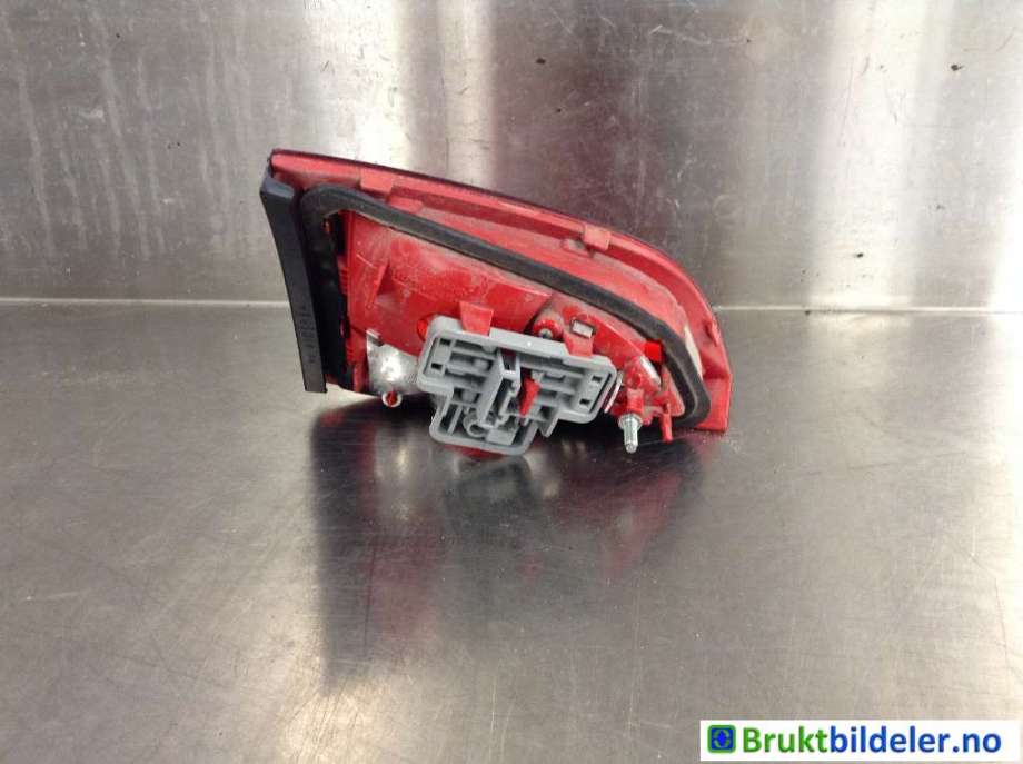 Baklykt høyre indre til Audi A4 2007-2014 (Type IV) (B8) (B8) (AUDI|8K9 945 094|)