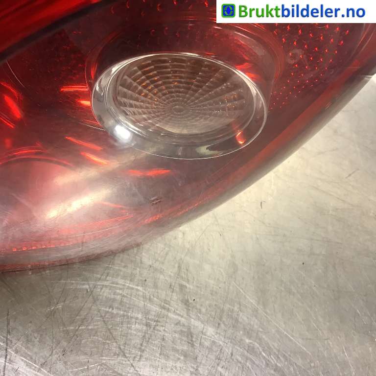 Baklykt høyre til VW Golf V, Combi 2003-2008  (VOLKSWAGEN|1K6 945 096 AA|03S28490206|)