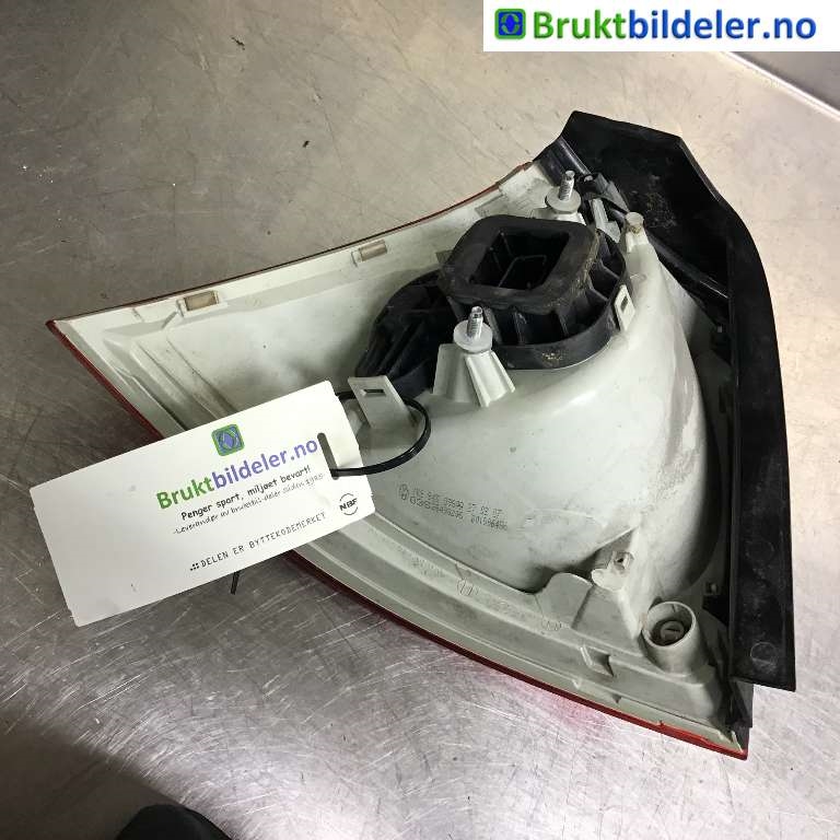 Baklykt høyre til VW Golf V, Combi 2003-2008  (VOLKSWAGEN|1K6 945 096 AA|03S28490206|)