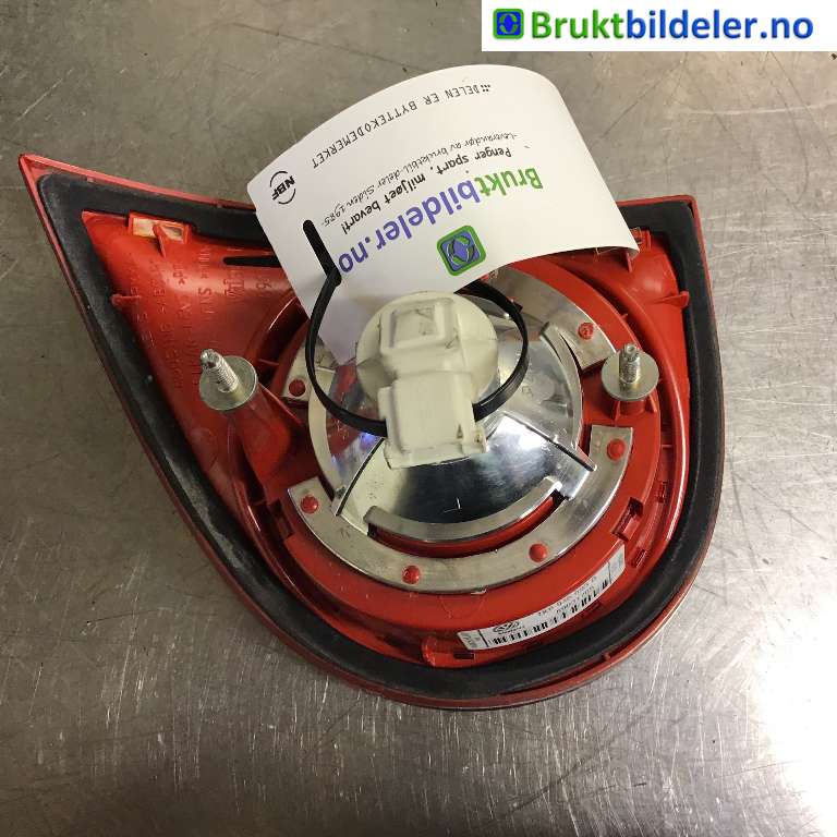 Baklykt venstre indre til VW Golf V, Combi 2003-2008  (VOLKSWAGEN|1K6945093G|89031705|)