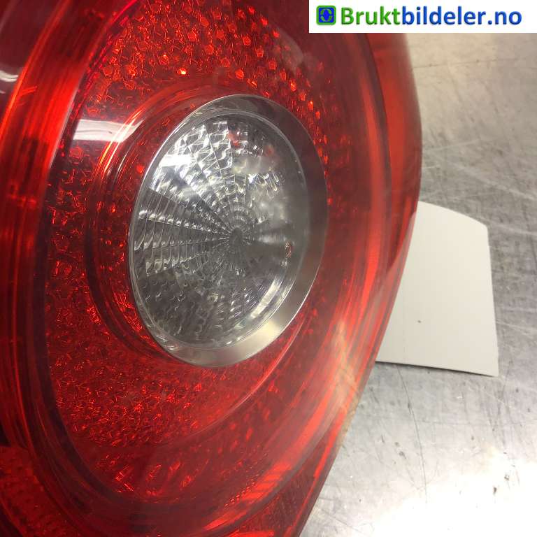 Baklykt høyre indre til VW Golf V, Combi 2003-2008  (VOLKSWAGEN|1K6945094G|89031778|)
