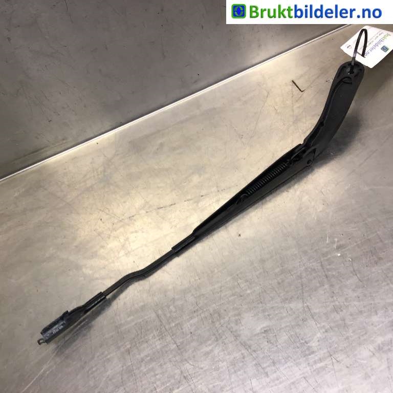 Viskerarmer frontrute til Ford C-Max 2015-2019 (Type II, Fase 2)  (FORD|AM51-17526-AF|)
