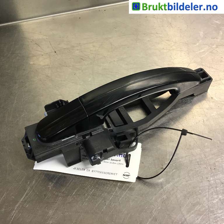 Dørhåndtak utv høyre til Ford Focus, 2014-2018 (Type III, Fase 2)  (FORD|BM51-A224A36-CJ)