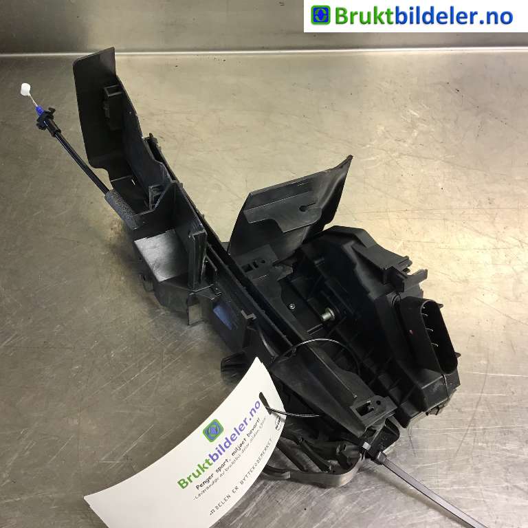 Låsekasse høyre foran til Ford Focus, 2014-2018 (Type III, Fase 2)  (FORD|BM5A-A21812-BH)