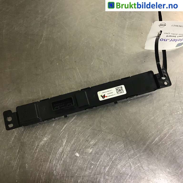 Bryter nødblink til Mitsubishi Outlander 2012-2015 (Type III, Fase 1)  (MITSUBISHI|8002B409|1 3156 01562|C68233)