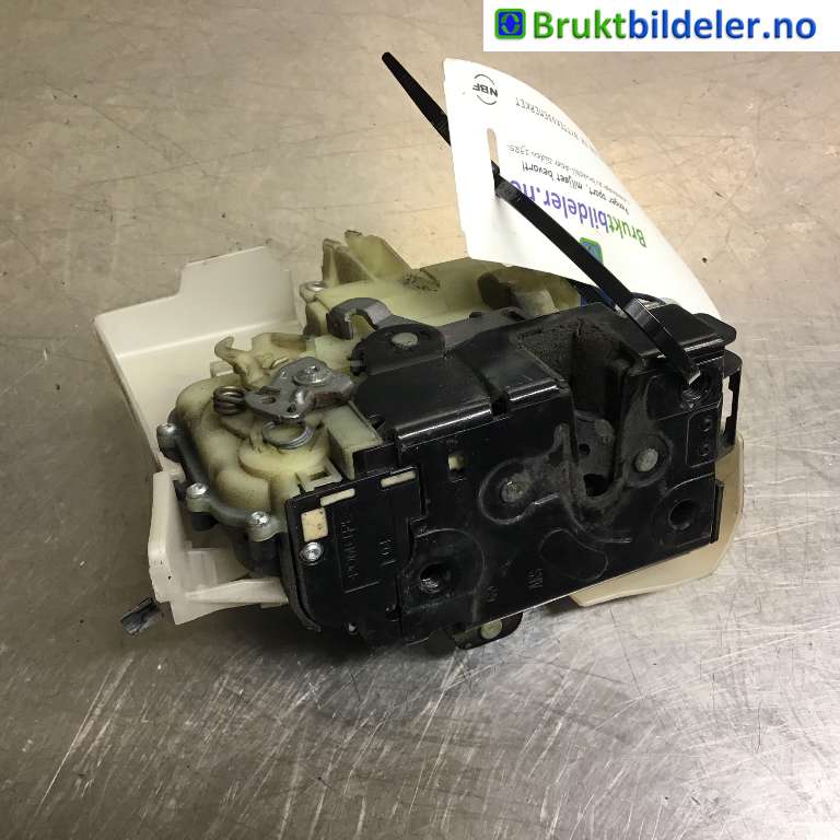 Låsekasse venstre foran til VW Transporter / Caravelle, 2003-2009 (Fase 1) (T5) (T5) (VOLKSWAGEN|3B1 837 015 AQ)