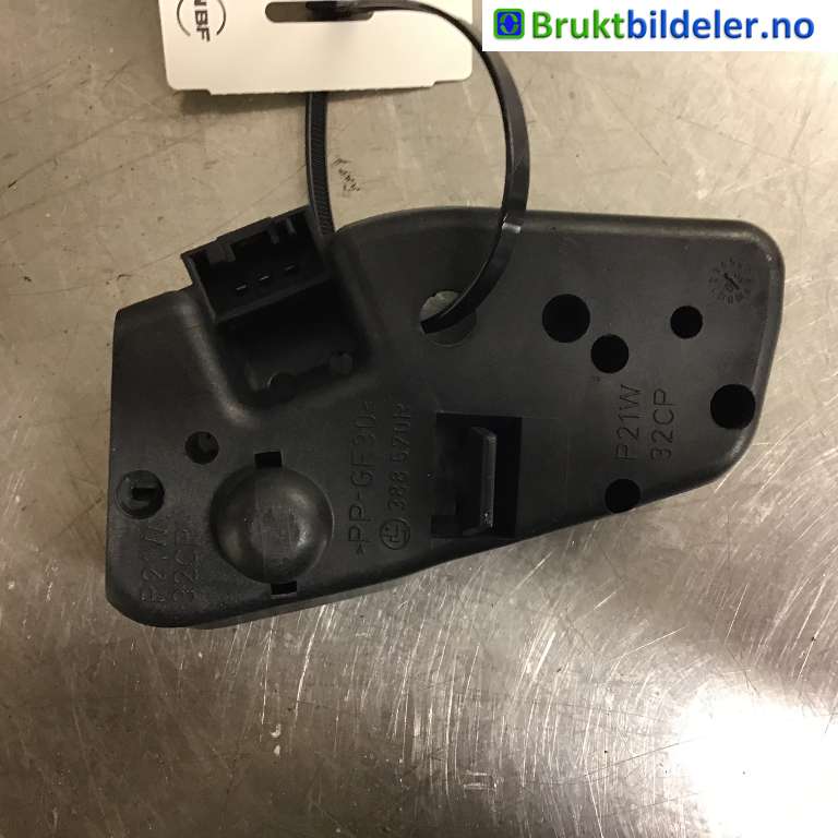 Diverse deler til BMW 3-Serie 1998-2005 (E46) (E46) (BMW|63 21 7 165 844||8 374 810)