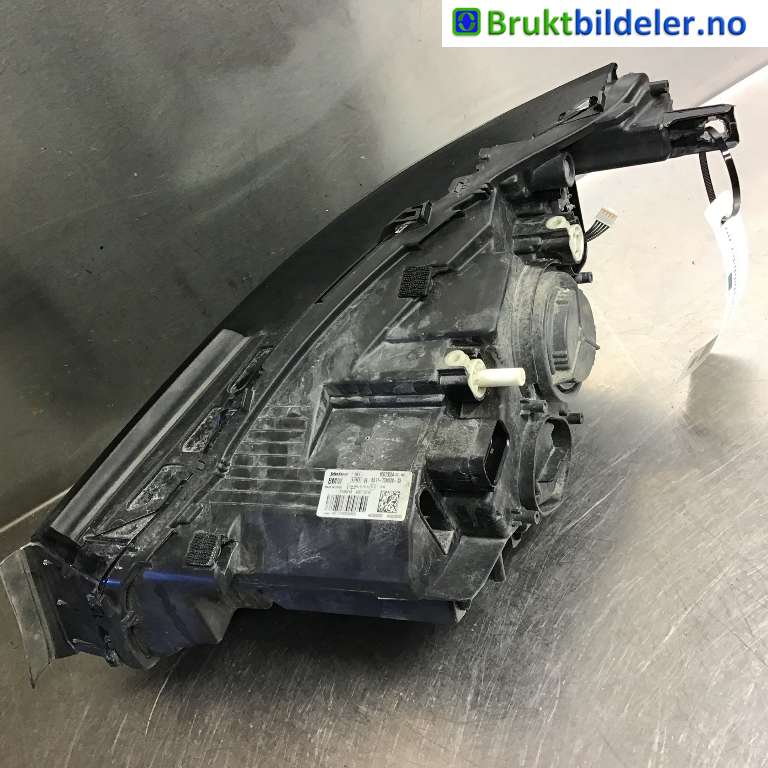Frontlykt høyre halogen til BMW i3 2013-2022  (BMW|63 11 7 381 900|90073024|63 11 7 398 520-03)