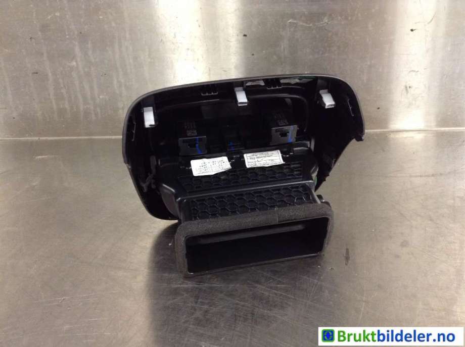 Innredning pakke til XPeng P7 2021-->>  (6110800ED1|)