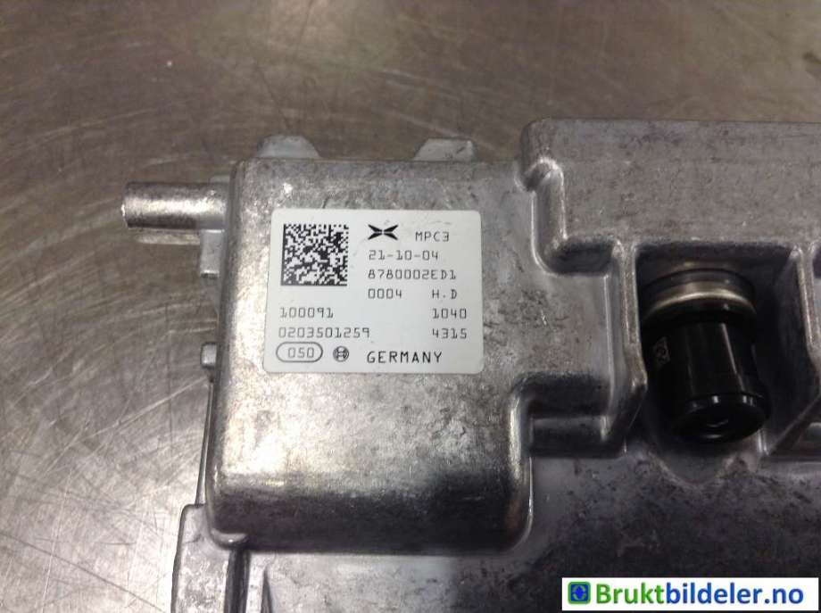 Sensor radar til XPeng P7 2021-->>  (8780002ED1-00-04|)