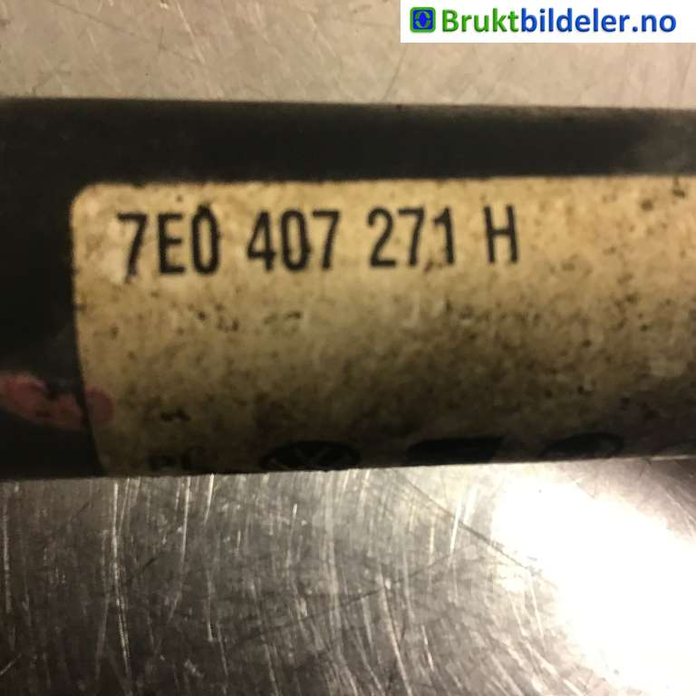 Drivaksel venstre foran til VW Transporter / Caravelle 2009-2015 (Fase 2) (T5) (T5) (VOLKSWAGEN|7E0 407 271 H|)