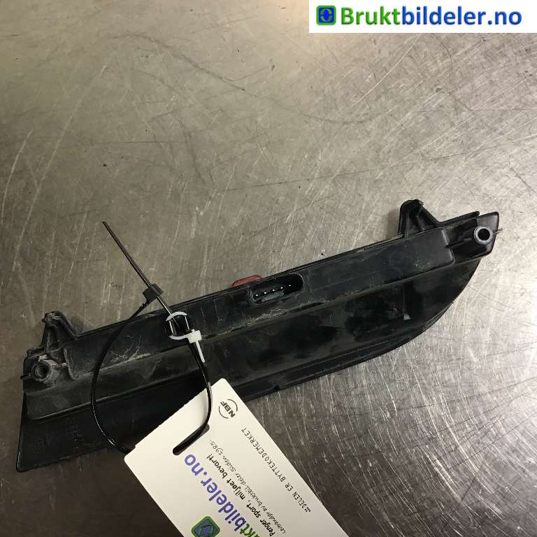Baklykt fra støtfanger til BMW i3 2013-2022  (BMW|63 21 7 304 044||63 21 7 304 044-05)