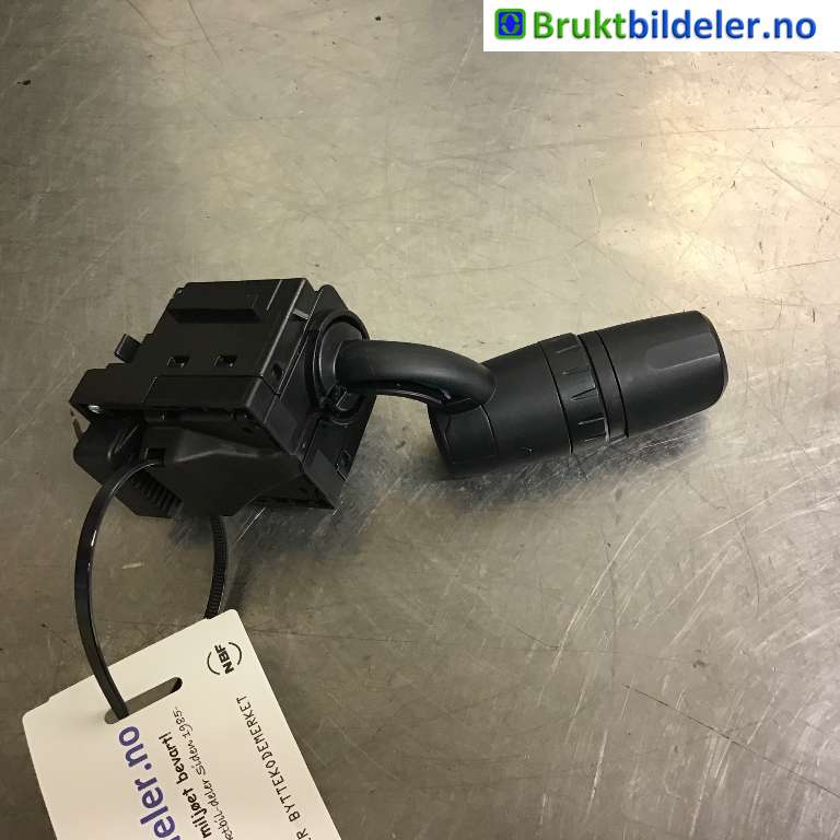 Bryter visker til Mazda CX-3 2015-2022  (MAZDA|DA6B66128||DA6B616 D)