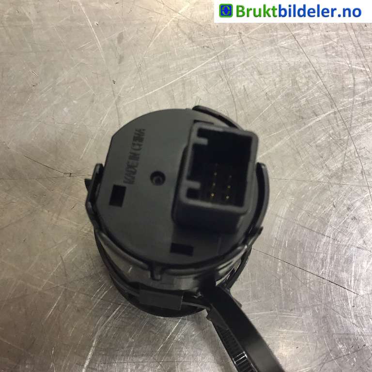 Bryter diverse til Mazda CX-3 2015-2022  (MAZDA|BJS7663S0|)