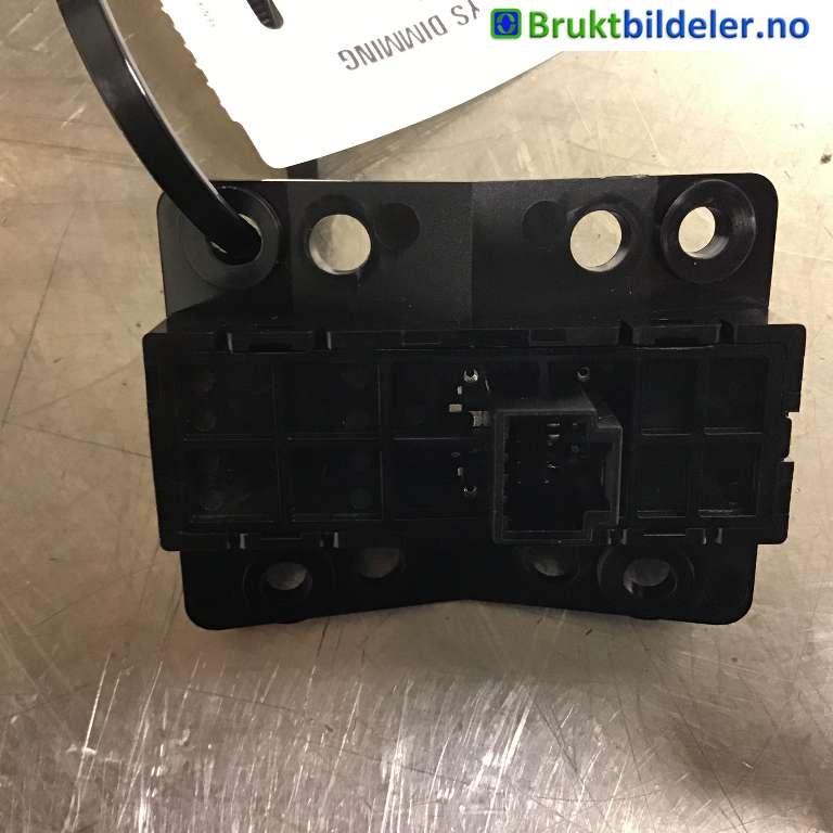 Bryter diverse til Nissan Qashqai 2014-2021 (Type II)  (NISSAN|252734BA0A|)