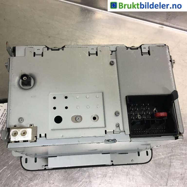 Bilstereo til VW Scirocco 2008-2013 (VOLKSWAGEN|3C8 035 195 H|815 7 642 271 360)