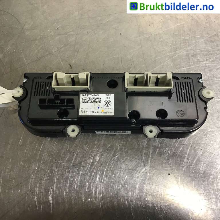 Varmeapparat betjening til VW Scirocco 2008-2013  (VOLKSWAGEN|3AA 907 044 BB|5HB 011 257-31|3AA 907 044 AG)