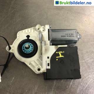 Ruteheis høyre foran til VW Scirocco,   (VOLKSWAGEN|1Q0 959 702 H|05075722|5K0 959 792 A)