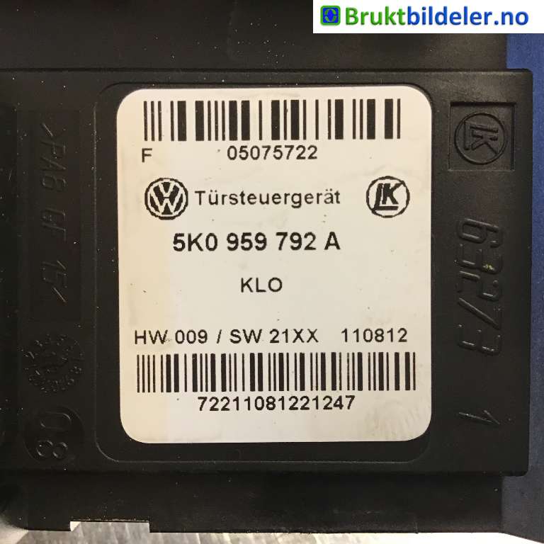 Ruteheis høyre foran til VW Scirocco 2008-2013  (VOLKSWAGEN|1Q0 959 702 H|05075722|5K0 959 792 A)
