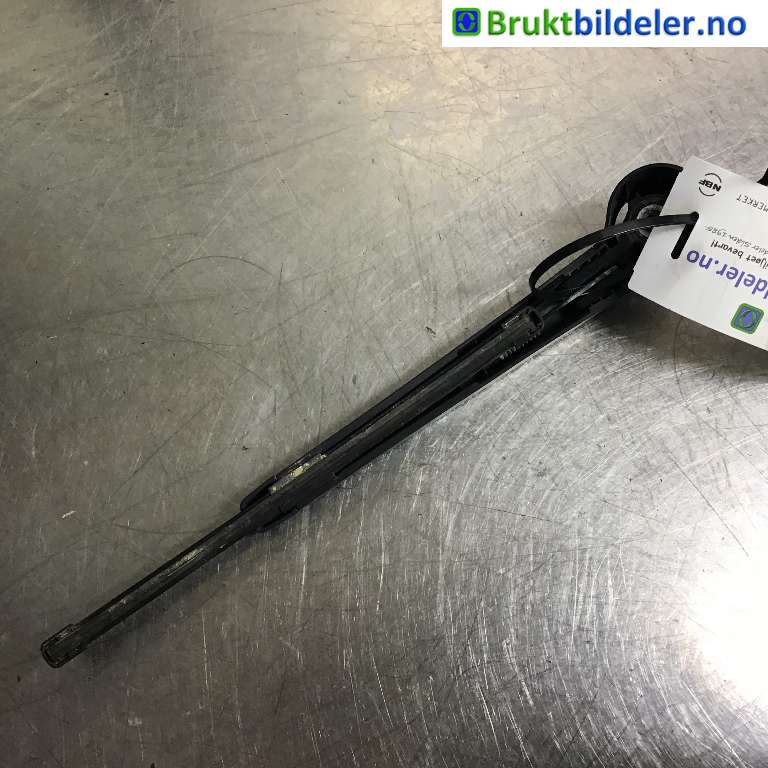 Viskerarm bakrute til VW Scirocco 2008-2013  (VOLKSWAGEN|1K8 955 707|)