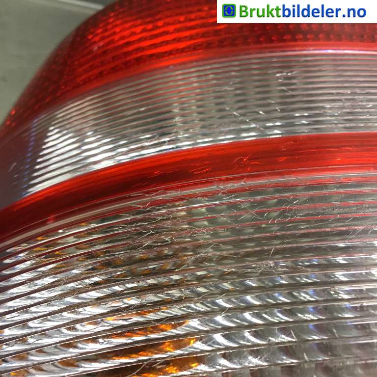Baklykt venstre til VW Caddy 2010-2015 (Type III, Fase 2)  (VOLKSWAGEN|2K5 945 095 C||2K0 945 111 A)