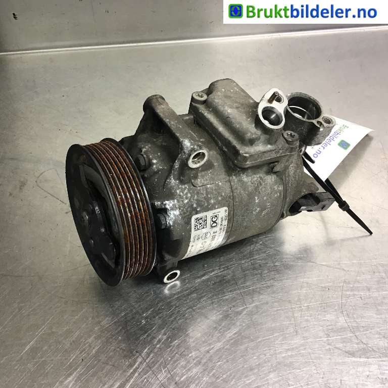 Aircondition kompressor til VW Caddy 2010-2015 (Type III, Fase 2)  (VOLKSWAGEN|5N0 820 803 E|01140562-0002|)