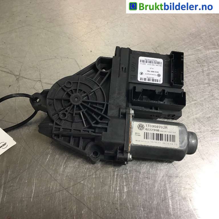 Ruteheis høyre foran til VW Caddy, 2010-2015 (Type III, Fase 2)  (VOLKSWAGEN|1T0 959 702 R)