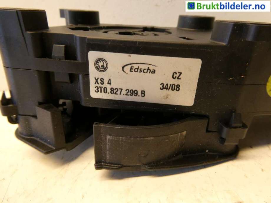 Hengsler til Škoda Superb 2008-2015 (Type II)  (SKODA|3T0 827 299 B||3T0.827.299.B)