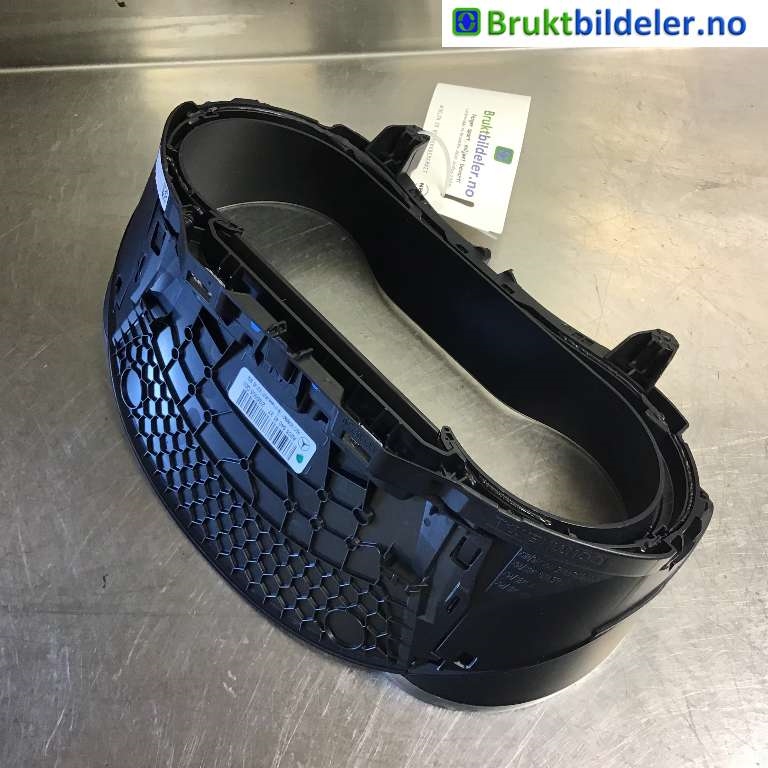 Instrumentpanel til Mercedes C-Klasse 2018-2021 (Fase 2) (W205) (W205) (MERCEDES|A 205 540 41 37|)