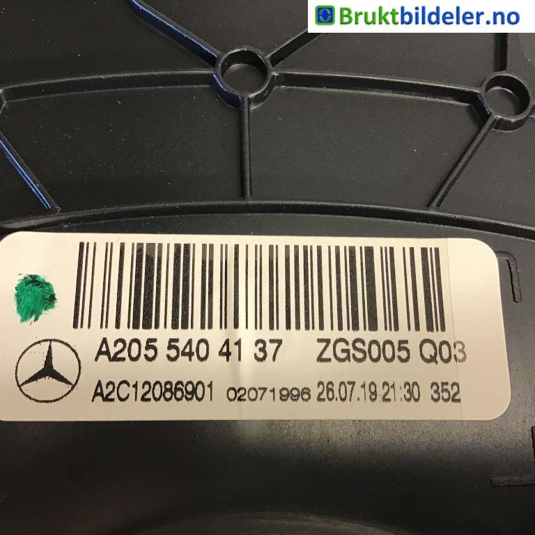 Instrumentpanel til Mercedes C-Klasse 2018-2021 (Fase 2) (W205) (W205) (MERCEDES|A 205 540 41 37|)