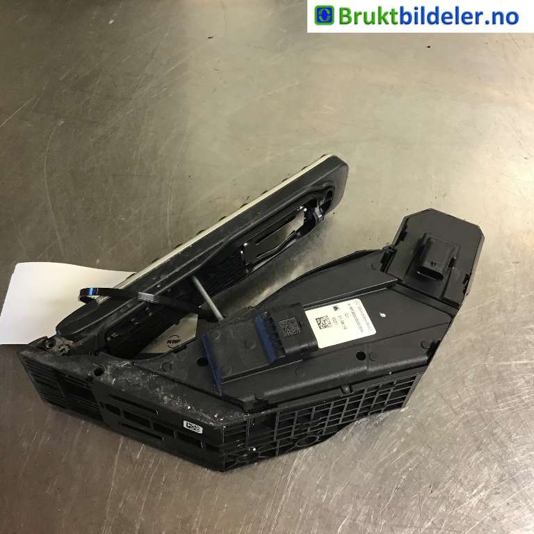 Pedal gass til Mercedes C-Klasse 2018-2021 (Fase 2) (W205) (W205) (MERCEDES|A 167 300 05 00|)