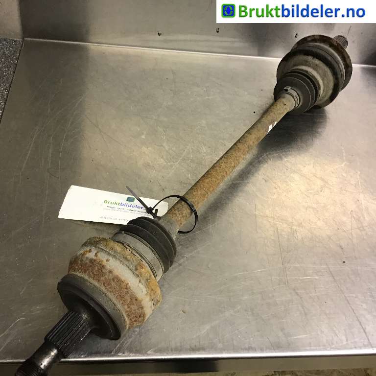 Drivaksel venstre bak til Mercedes CLS, 2004-2010 (C219) (C219) (MERCEDES|A 211 350 16 56)