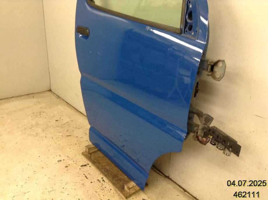 Dør høyre foran til Toyota Hiace 2007-2012 (Fase 3) (TOYOTA|6700126180|)