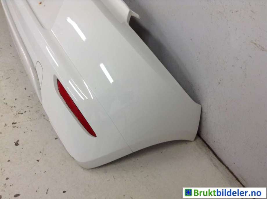 Støtfanger bak til VW Scirocco 2008-2013  (VOLKSWAGEN|1K8 807 417 H|)