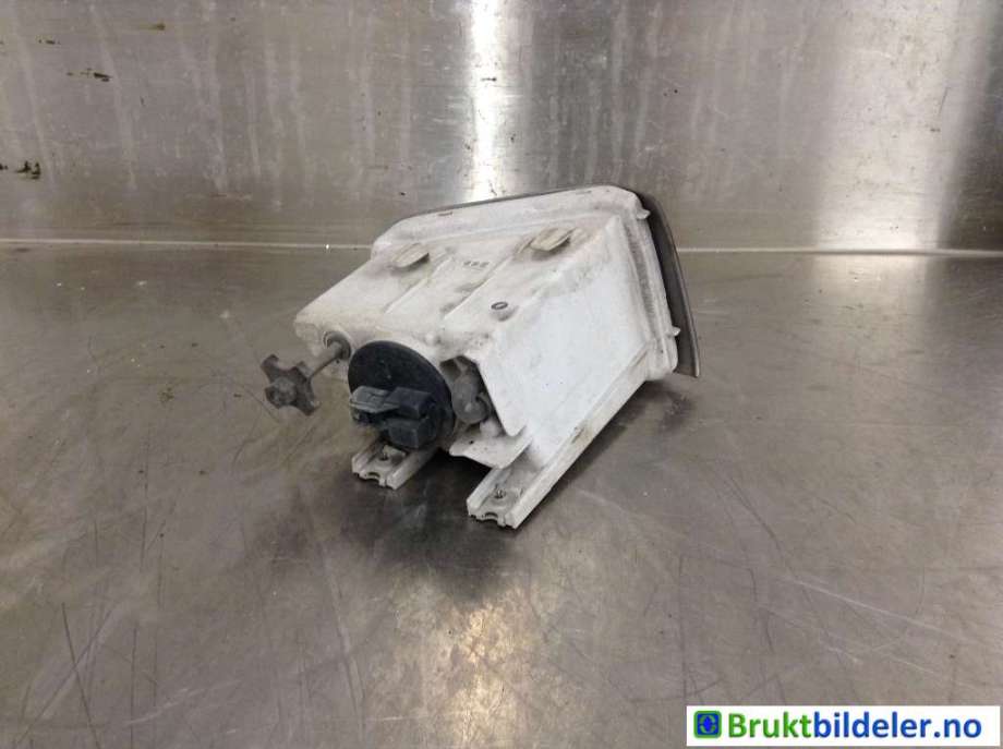 Tåkelykt venstre foran til Subaru Legacy 1999-2003 (SUBARU LEGACY 99-03|84501AE010|)
