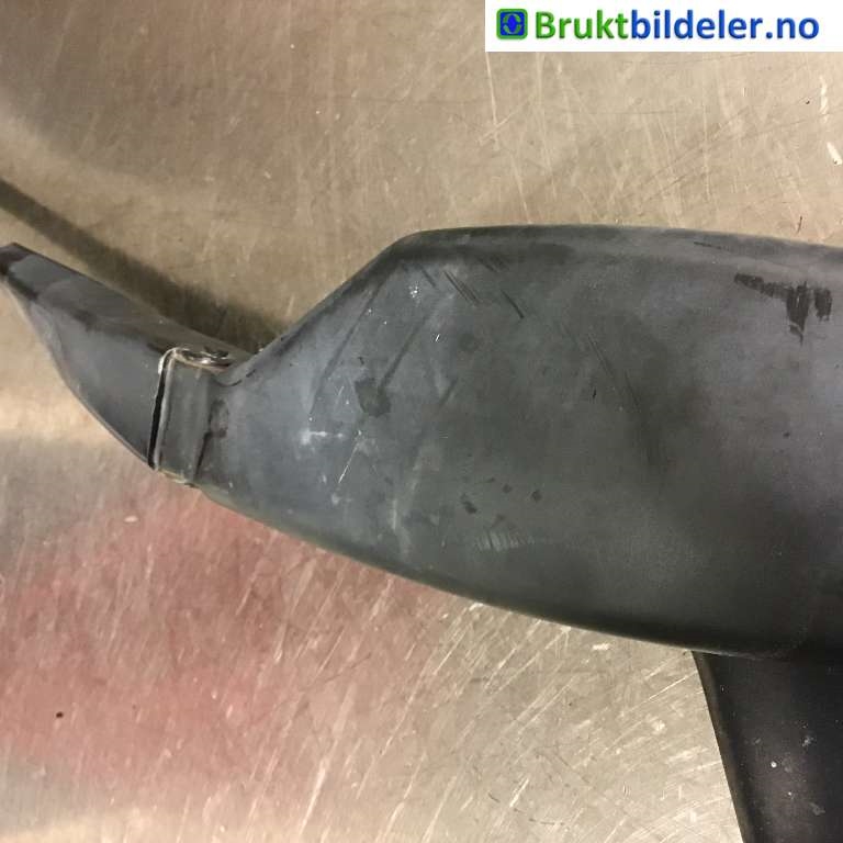Viskerarmer frontrute til Mercedes CLS 2004-2010 (C219) (C219) (MERCEDES|A 211 820 04 44|)