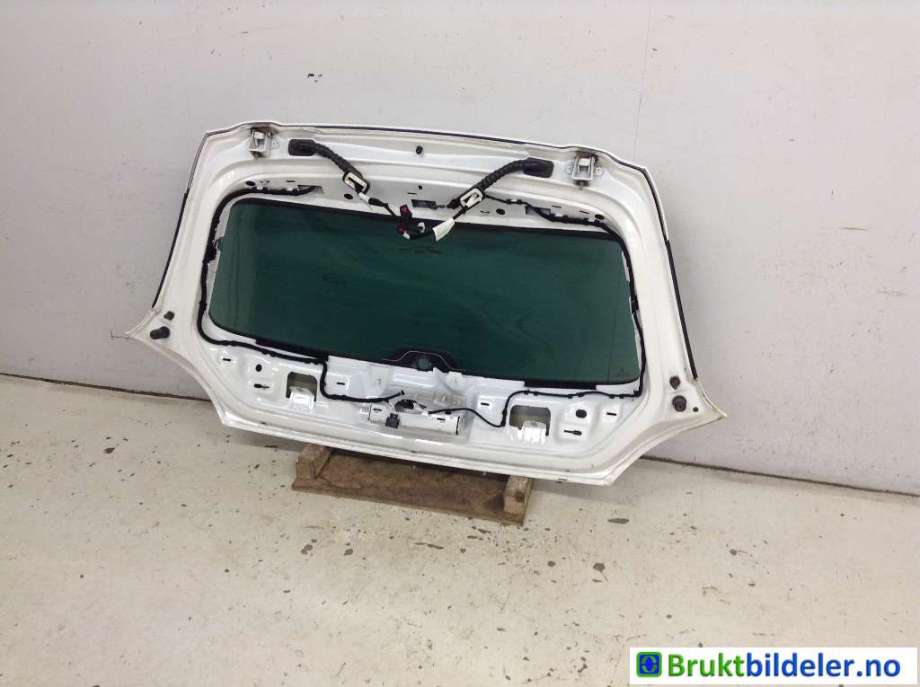 Bakluke combi til VW Scirocco 2008-2013 (VOLKSWAGEN|1K8 827 025 N||1K8 827 933 E)