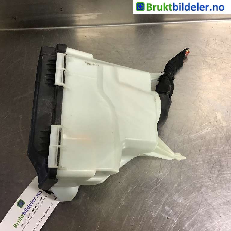 Sikringsboks til Mercedes C-Klasse 2018-2021 (Fase 2) (W205) (W205) (MERCEDES|A 213 906 57 06|)