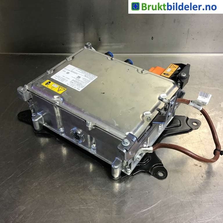 Batterilader (OBC - On Board Charger) til Mercedes C-Klasse 2018-2021 (Fase 2) (W205) (W205) (MERCEDES|A 000 900 64 20|)