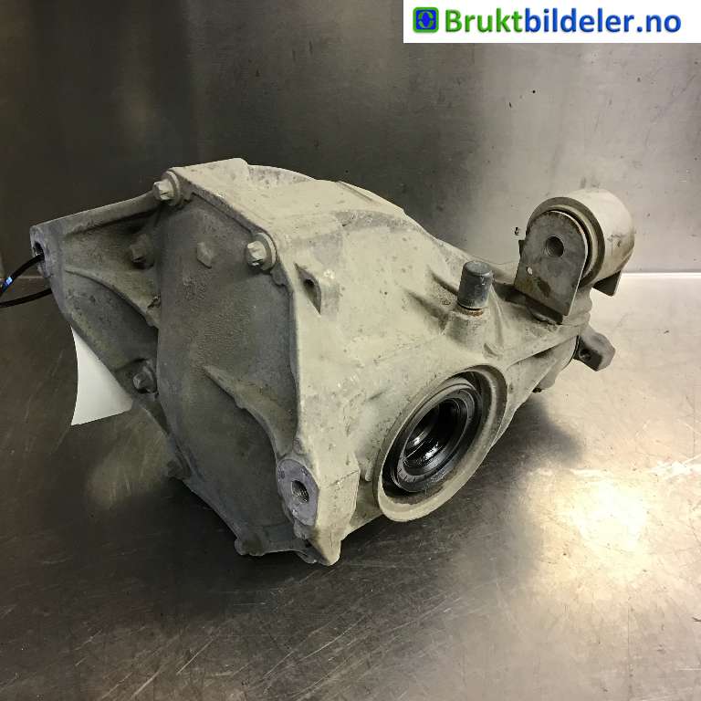 Kardang klokke bak til Mercedes C-Klasse 2018-2021 (Fase 2) (W205) (W205) (MERCEDES|A 213 350 06 01|1434203002|)