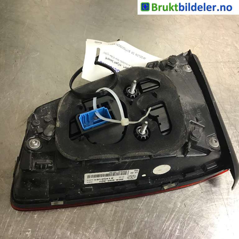 Baklykt venstre indre til VW Passat 2015-2019 (Fase 1) (B8) (B8) (VOLKSWAGEN|3G9 945 307|81450101|)