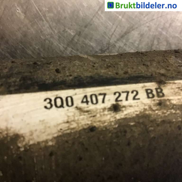 Drivaksel høyre foran til VW Passat 2015-2019 (Fase 1) (B8) (B8) (VOLKSWAGEN|3Q0 407 272 BB|)